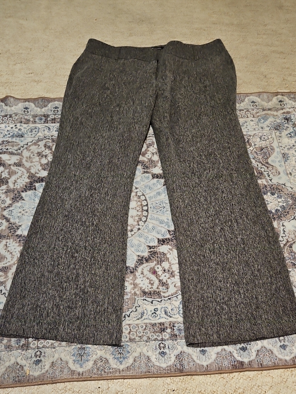 Women's Gray Textured Wide-Leg Trousers — Classic Work-to-Weekend